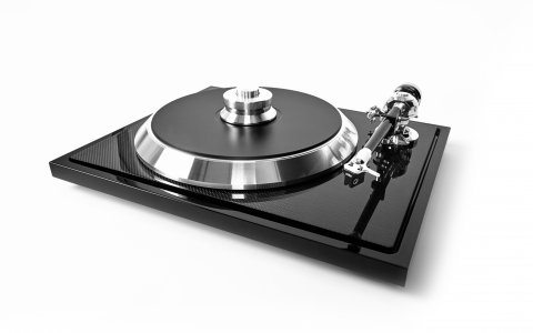 E.A.T C-Sharp turntable; Thanks to new materials like Carbon Fibre and Termoplastic Elastomer EAT was designing a new superflat table.