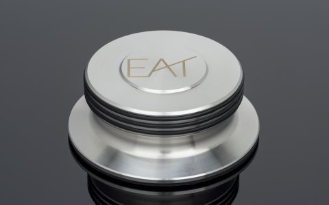 E.A.T. LP Clamp Massive; Elegant platter clamp for optimized sound tuning. It perfectly couples the record to the platter and absorbs vibration almost perfectly due to the extreme mass. E.A.T. LP Clamp Massive; Elegant platter clamp for optimized sound tuning. It perfectly couples the record to the platter and absorbs vibration almost perfectly due to the extreme mass.