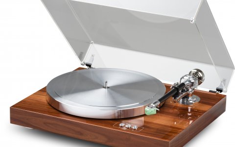 E.A.T. C-Dur Turntable - Plum with E.A.T. Jo N°5 Cartridge and Dustcover