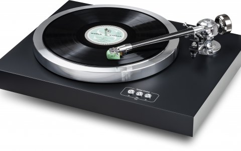 E.A.T. C-Dur Turntable - Satin Black with E.A.T. Jo N°5 Cartridge