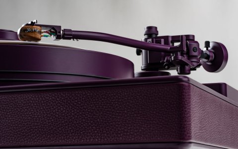 E.A.T. Forte Turntable - purple