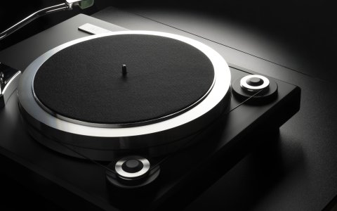 E.A.T. F-Dur Turntable