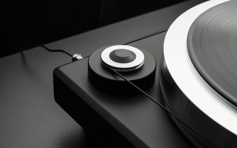 E.A.T. F-Dur Turntable