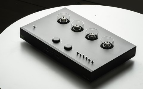 E.A.T. E-Glo SB Phono Stage