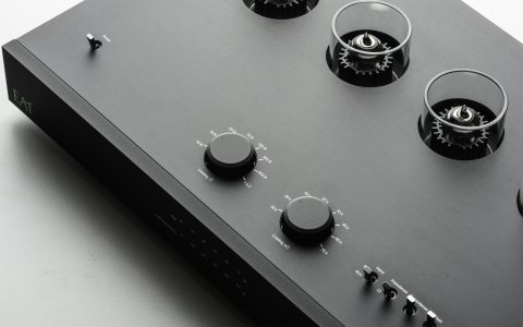 E.A.T. E-Glo SB Phono Stage
